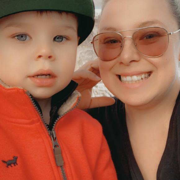 Meet your Posher, Julianne - Picture 1 of 1